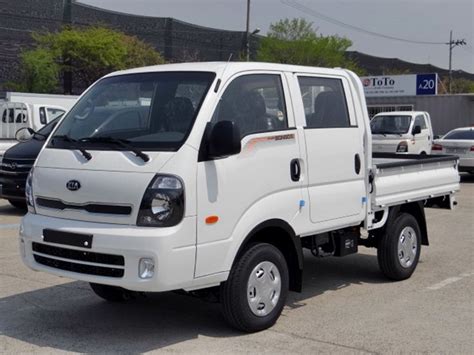 kia k2700 4x4 double cab price
